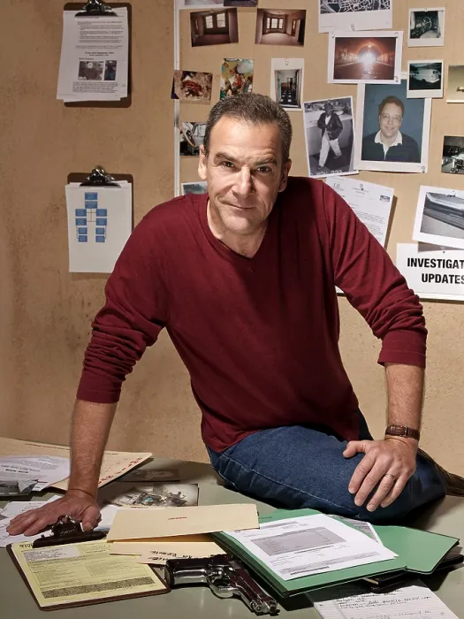 Framed Print : CRIMINAL MINDS, Mandy Patinkin, (Season 1), 2005