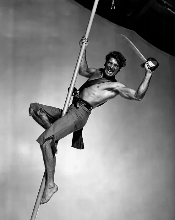 Framed Print : THE CRIMSON PIRATE, Burt Lancaster, 1952