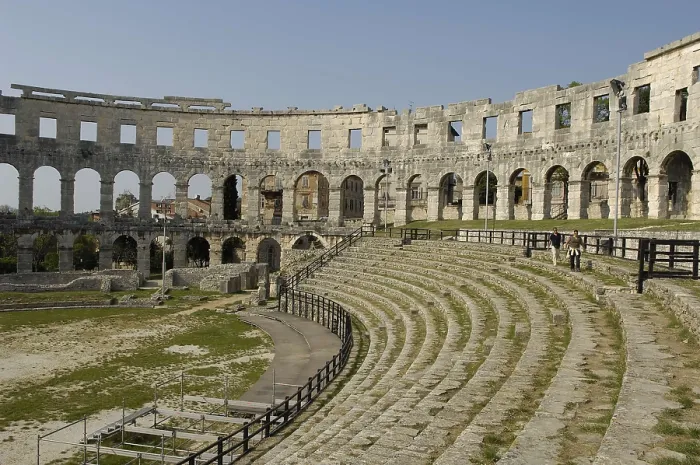 Framed Print : CROATIA. Pula. Roman amphitheatre. Roman art. Early Empire. Architecture. AISA / Everett Collection**US SALES ONLY**