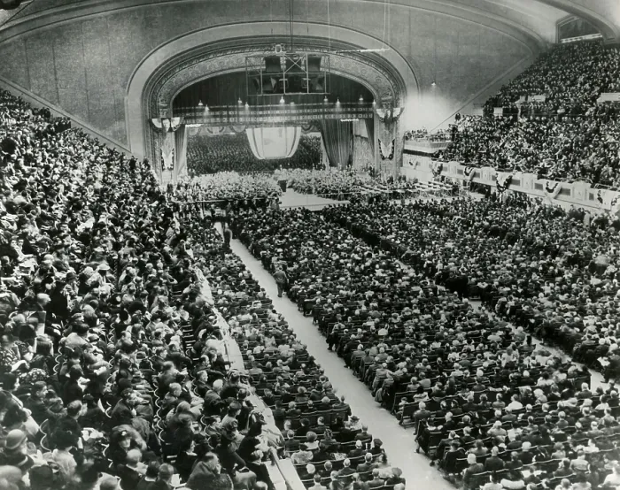 Framed Print : Crowd in Cleveland to hear Franklin Roosevelt's campaign speech. Nov. 3, 1940. It was his final a speech before election day. (BSLOC_2013_5_144) Framed Print : Crowd in Cleveland to hear Franklin Roosevelt's campaign speech. Nov. 3, 1940. It was his final a speech before election day. (BSLOC_2013_5_144)