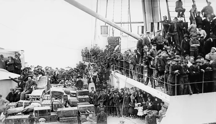 Framed Print : A crowd of European immigrants and their luggage on the THE IMPERATOR, then the world's largest Ocean Liner, arriving in New York Harbor on June 19