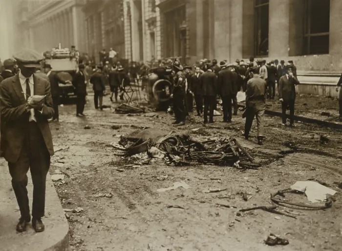 Framed Print : Crowd gathered behind a dead horse after the Wall Street Bombing, Sept. 16, 1920. The dead horse was the biggest clue to the bombing