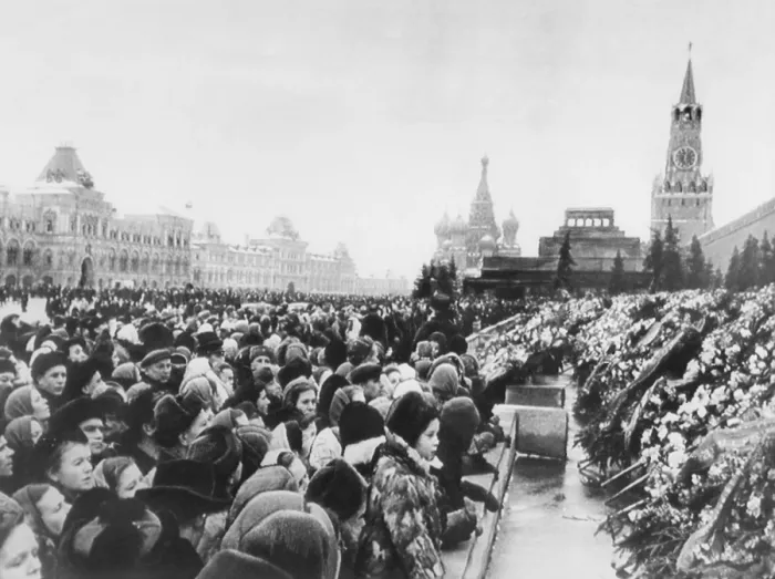 Framed Print : Crowds in Moscow's Red Square mourn the death of Josef Stalin. March 11, 1953. Thousands of wreaths are placed in Red Square
