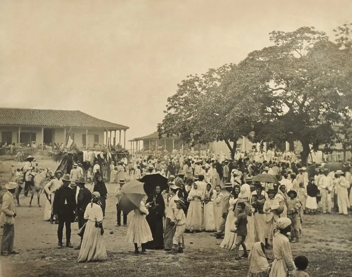 Framed Print : Cuban refugees from the besieged city of Santiago at El Caney, Cuba. On July 4, a cease fire allowed 20, 000 citizens to evacuate the city (BSLOC_2017_10_40) Framed Print : Cuban refugees from the besieged city of Santiago at El Caney, Cuba. On July 4, a cease fire allowed 20, 000 citizens to evacuate the city (BSLOC_2017_10_40)