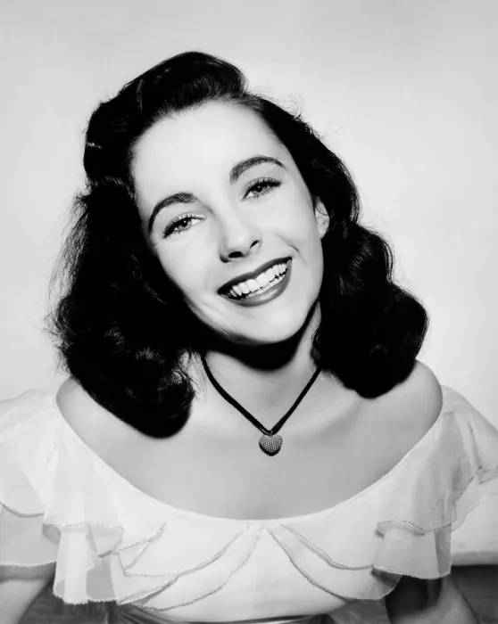Framed Print : CYNTHIA, Elizabeth Taylor, 1947 Framed Print : CYNTHIA, Elizabeth Taylor, 1947