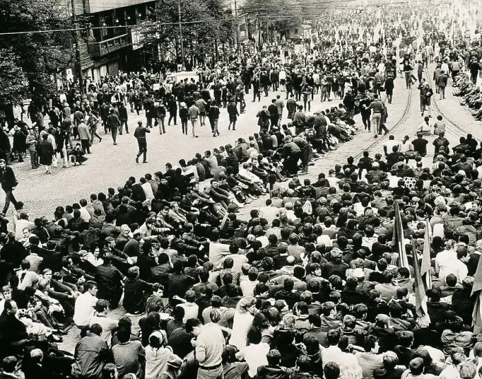 Framed Print : Czechoslovakia. Prague Spring. Popular protest due to the Soviet invasion of the country (August 1968). AISA / Everett Collection**US SALES ONLY**