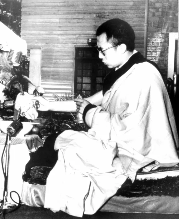 Framed Print : Dalai Lama, 5 / 27 / 59. Courtesy: CSU Archives  /  Everett Collection