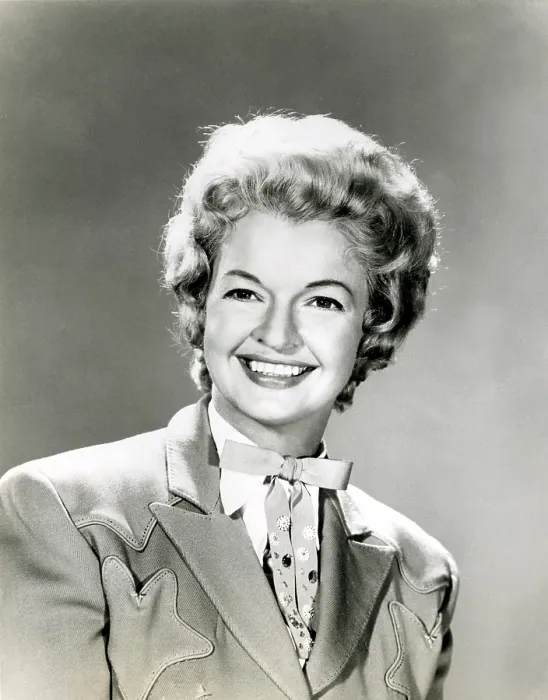 Framed Print : Dale Evans, aka Mrs. Roy Rogers.'. Courtesy: CSU Archives / Everett Collection Framed Print : Dale Evans, aka Mrs. Roy Rogers.'. Courtesy: CSU Archives / Everett Collection