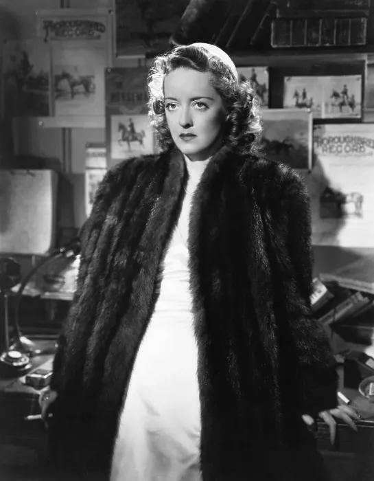 Framed Print : DARK VICTORY, Bette Davis, 1939 Framed Print : DARK VICTORY, Bette Davis, 1939
