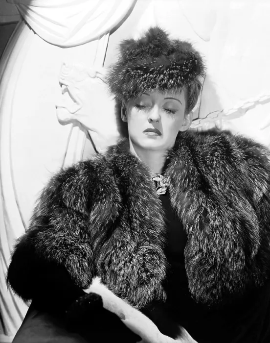 Framed Print : DARK VICTORY, Bette Davis, portrait by George Hurrell, 1939