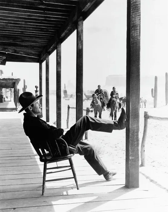 Framed Print : MY DARLING CLEMENTINE, Henry Fonda as Wyatt Earp, 1946. TM & 20th Century Fox. All rights reserved. / courtesy Everett Collection Framed Print : MY DARLING CLEMENTINE, Henry Fonda as Wyatt Earp, 1946. TM & 20th Century Fox. All rights reserved. / courtesy Everett Collection