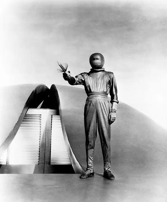 Framed Print : THE DAY THE EARTH STOOD STILL, Lock Martin, 1951, TM & Copyright 20th Century Fox Film Corp. / courtesy Everett Collection