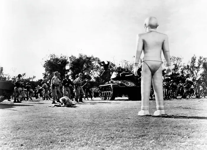 Framed Print : THE DAY THE EARTH STOOD STILL, Lock Martin (front), 1951, TM & Copyright 20th Century Fox Film Corp. / courtesy Everett Collection