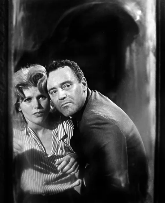 Framed Print : DAYS OF WINE AND ROSES, Lee Remick, Jack Lemmon, 1962 Framed Print : DAYS OF WINE AND ROSES, Lee Remick, Jack Lemmon, 1962