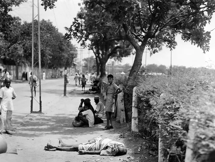 Framed Print : A dead man lies at the side of a city street in Old Delhi. Eventually the city will remove the body for cremation. July 5, 1946. (CSU_ALPHA_1461) CSU Archives / Everett Collection
