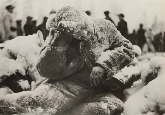 Framed Print : Dead Russian soldier sitting, covered with a dusting of snow, a casualty of the Battle of Suomussalmi, during the Russo-Finnish War of 1939-40