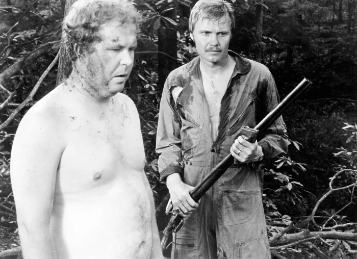 Framed Print : DELIVERANCE, from left: Ned Beatty, Jon Voight, 1972