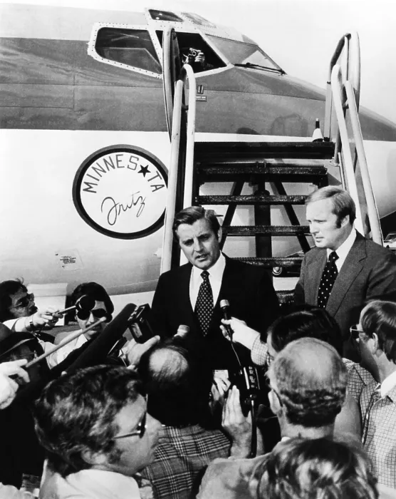Framed Print : Democratic Vice Presidential Walter Mondale's campaign plane was christened Minnesota Fritz'. Chicago's Midway Airport, Sept. 22, 1976