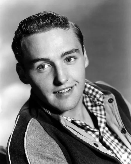 Framed Print : Dennis Hopper at 18, ca. 1954. Courtesy: CSU Archives / Everett Collection