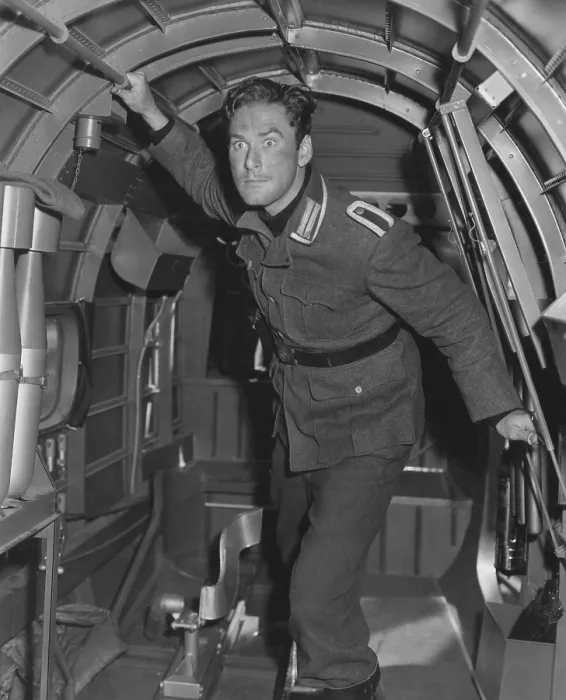 Framed Print : DESPERATE JOURNEY, Errol Flynn, 1942