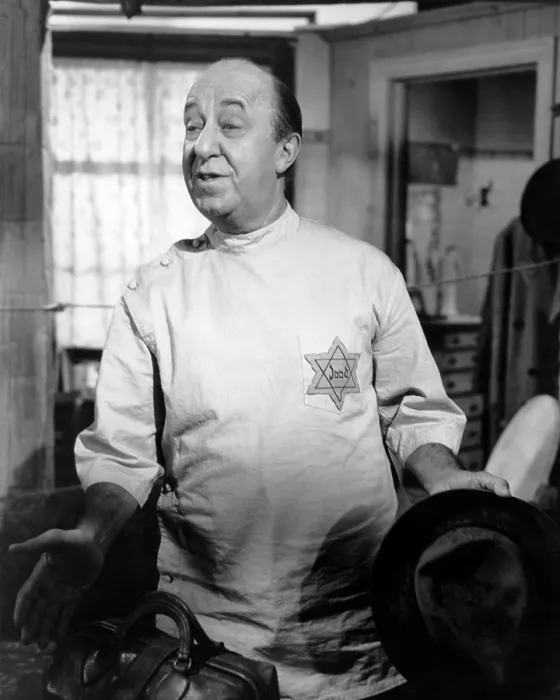 Framed Print : THE DIARY OF ANNE FRANK, Ed Wynn, 1959. 20th Century Fox, TM & Copyright, Courtesy Everett Collection