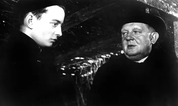 Framed Print : DIARY OF A COUNTRY PRIEST, Claude Laydu, Andre Guibert, 1951