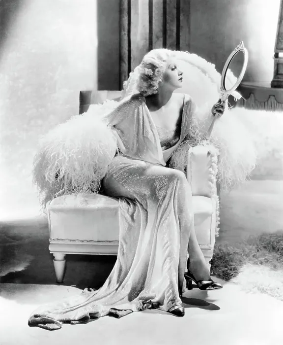 Framed Print : DINNER AT EIGHT, Jean Harlow, 1933