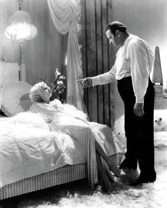 Framed Print : DINNER AT EIGHT, Jean Harlow, Wallace Beery, 1933 Framed Print : DINNER AT EIGHT, Jean Harlow, Wallace Beery, 1933