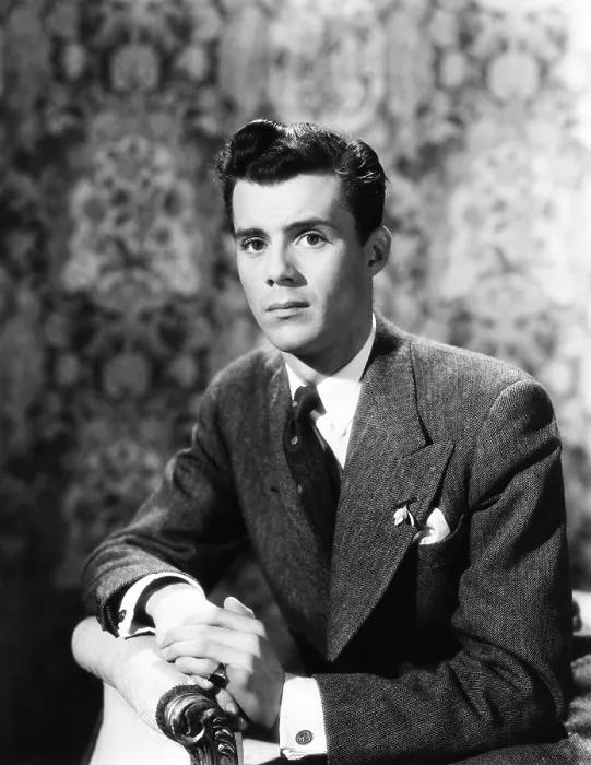Framed Print : Dirk Bogarde, 1948 Framed Print : Dirk Bogarde, 1948