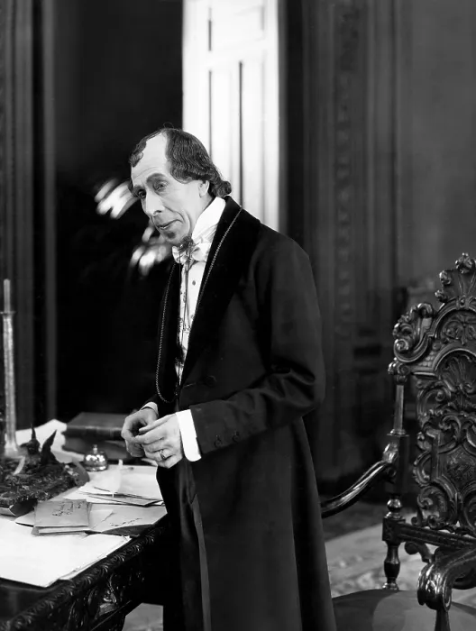 Framed Print : DISRAELI, George Arliss as Benjamin Disraeli, 1929 Framed Print : DISRAELI, George Arliss as Benjamin Disraeli, 1929