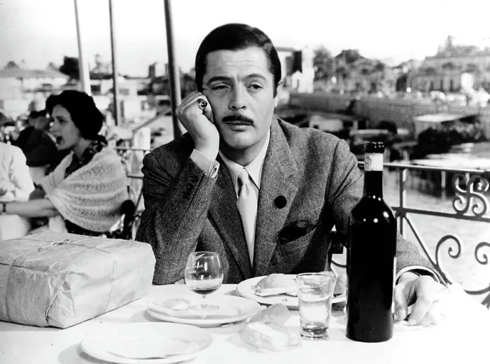 Framed Print : DIVORCE - ITALIAN STYLE, Marcello Mastroianni, 1961 Framed Print : DIVORCE - ITALIAN STYLE, Marcello Mastroianni, 1961