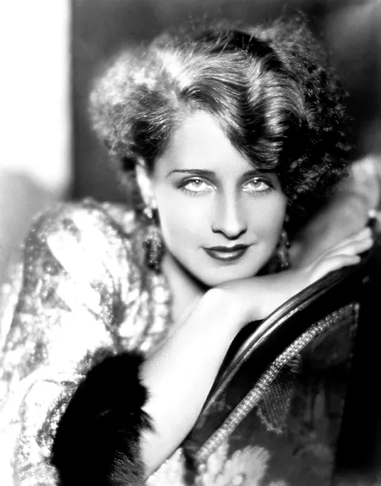 Framed Print : THE DIVORCEE, Norma Shearer, 1930