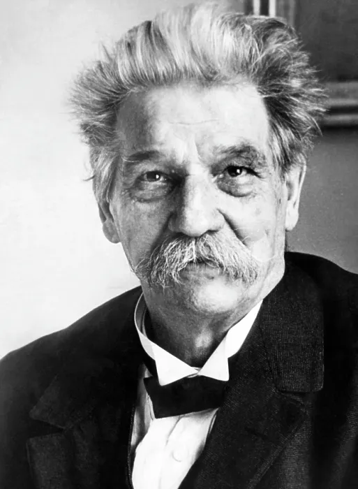Framed Print : Doctor Albert Schweitzer (1875-1965), Nobel Prize winning physician, philosopher, and musician, circa 1940s. Courtesy: CSU Archives / Everett Collection Framed Print : Doctor Albert Schweitzer (1875-1965), Nobel Prize winning physician, philosopher, and musician, circa 1940s. Courtesy: CSU Archives / Everett Collection