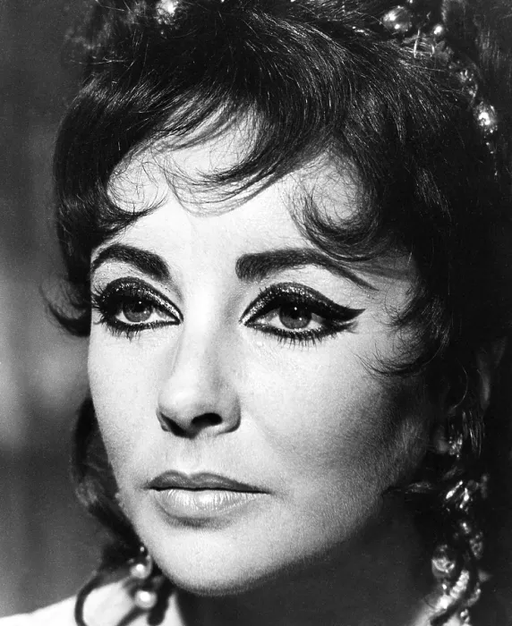 Framed Print : DOCTOR FAUSTUS, Elizabeth Taylor, 1967
