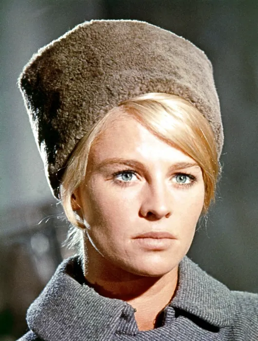 Framed Print : DOCTOR ZHIVAGO, Julie Christie, 1965 Framed Print : DOCTOR ZHIVAGO, Julie Christie, 1965