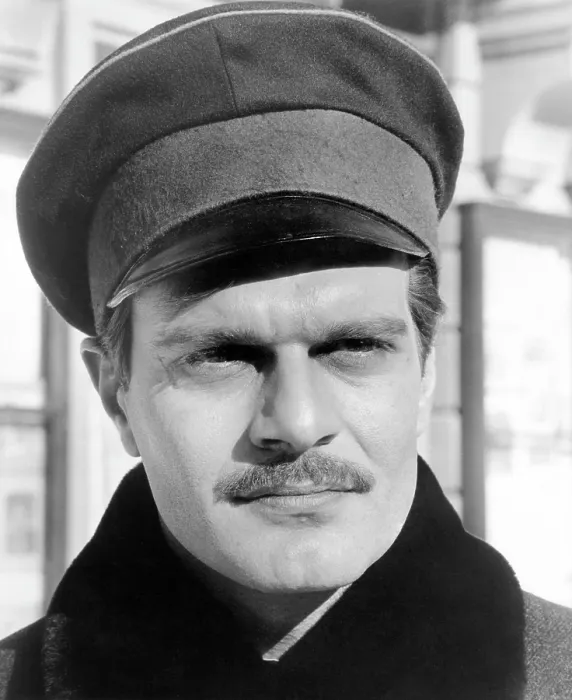 Framed Print : DOCTOR ZHIVAGO, Omar Sharif, 1965