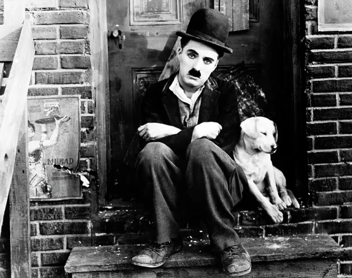 Framed Print : A DOG'S LIFE, Charlie Chaplin, 1918