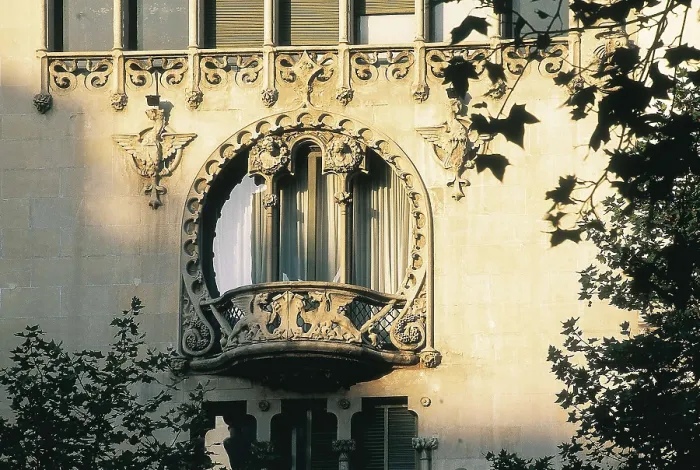 Framed Print : DOMENECH I MONTANER, Lluis (1850-1923). Lle-Morera House. SPAIN. Barcelona. Lle-Morera House. Balcony of the faade. Modernism. Architecture