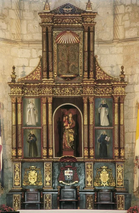 Framed Print : DOMINICAN Rep.. DISTRITO NACIONAL. Santo Domingo. Cathedral of Santa Mara la Menor (1521-1541). Main altar. Sculpture. AISA / Everett Collection**US SALES ONLY**
