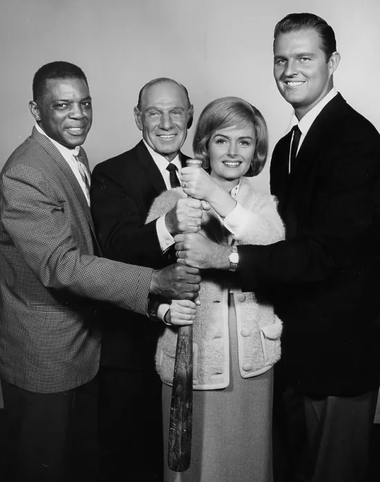 Framed Print : THE DONNA REED SHOW, Willie Mays, Leo Durocher, Donna Reed, Don Drysdale, 1958-1966 Framed Print : THE DONNA REED SHOW, Willie Mays, Leo Durocher, Donna Reed, Don Drysdale, 1958-1966