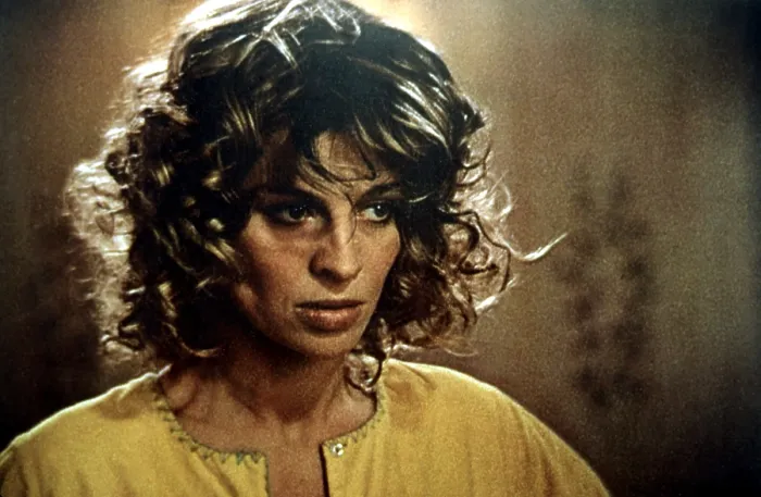 Framed Print : DON'T LOOK NOW, Julie Christie, 1973 Framed Print : DON'T LOOK NOW, Julie Christie, 1973