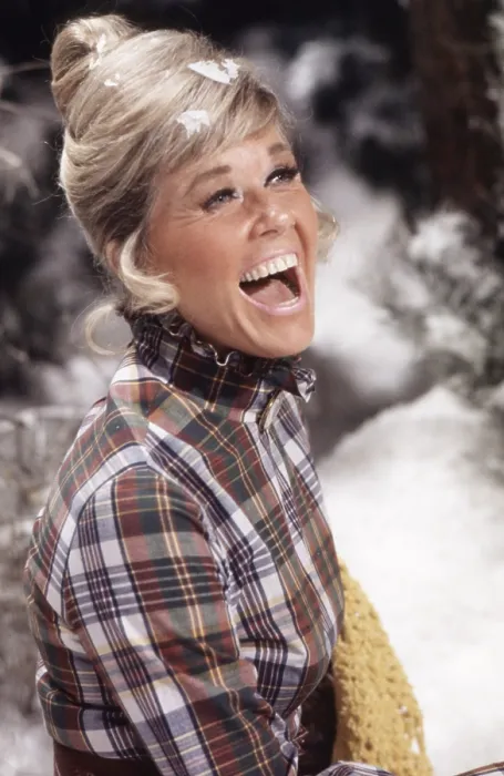 Framed Print : THE DORIS DAY SHOW, Doris Day, 1968-73 (photo by Robert Latter)