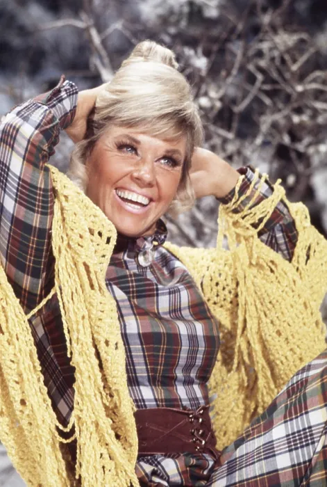 Framed Print : THE DORIS DAY SHOW, Doris Day, 1968-73 (photo by Robert Latter)