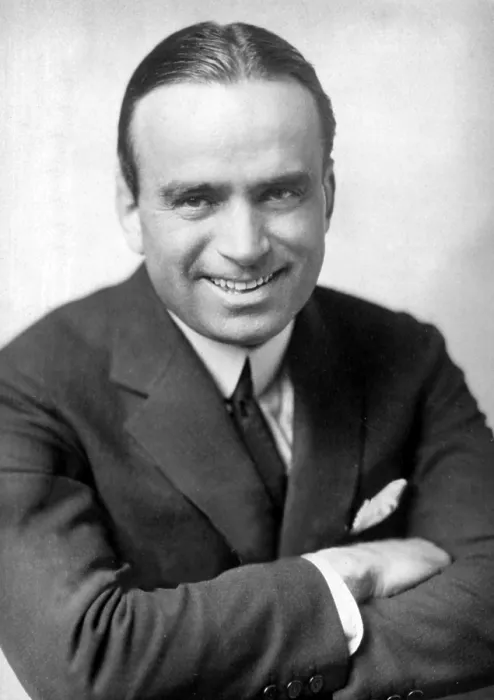 Framed Print : Douglas Fairbanks, Sr. ca. 1919 Framed Print : Douglas Fairbanks, Sr. ca. 1919