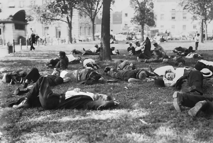 Framed Print : Downtown workers relaxing in New York Harbor's cooling breeze on a hot day. Battery Park, c. 1915 (BSLOC_2018_3_96) Framed Print : Downtown workers relaxing in New York Harbor's cooling breeze on a hot day. Battery Park, c. 1915 (BSLOC_2018_3_96)