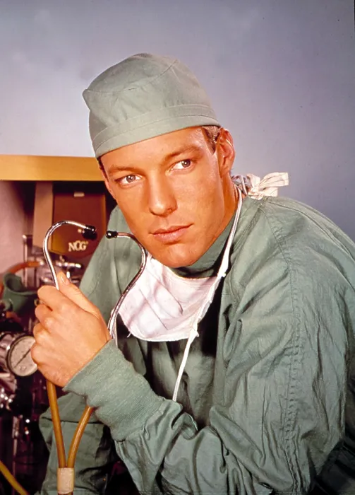 Framed Print : DR. KILDARE, Richard Chamberlain, 1961-66 Framed Print : DR. KILDARE, Richard Chamberlain, 1961-66