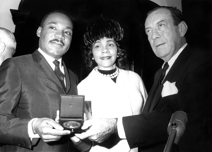 Framed Print : Dr. Martin Luther King Jr. with wife, Coretta Scott King, receiving New York City's Gold Medallion of Honor, from Mayor Robert F. Wagner, New York, NY, January 17, 1964 Framed Print : Dr. Martin Luther King Jr. with wife, Coretta Scott King, receiving New York City's Gold Medallion of Honor, from Mayor Robert F. Wagner, New York, NY, January 17, 1964
