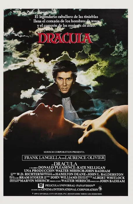 Framed Print : DRACULA, Spanish language poster art, top: Frank Langella, 1979, Universal Pictures / courtesy Everett Collection
