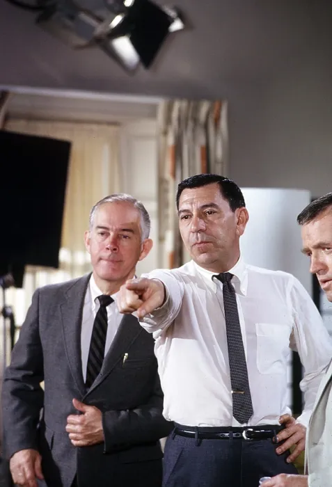 Framed Print : DRAGNET, Jack Webb (pointing), Harry Morgan (left), on set, (1967), (1967-1970) Framed Print : DRAGNET, Jack Webb (pointing), Harry Morgan (left), on set, (1967), (1967-1970)