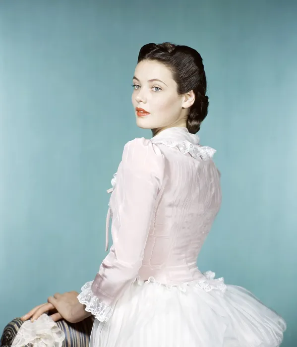 Framed Print : DRAGONWYCK, Gene Tierney, 1946. TM & Copyright 20th Century Fox Film Corp. / courtesy Everett Collection